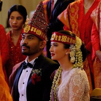 Jadi 'Pengantin', Robby Purba dan Raline Shah Bikin Geger Media Sosial