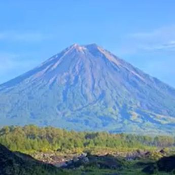 Selasa Pagi, Gunung Semeru Alami Erupsi Sebanyak 3 Kali