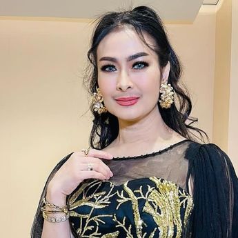 Kata Iis Dahlia Soal Artis Operasi Hidung Alibi Gegara Sinus