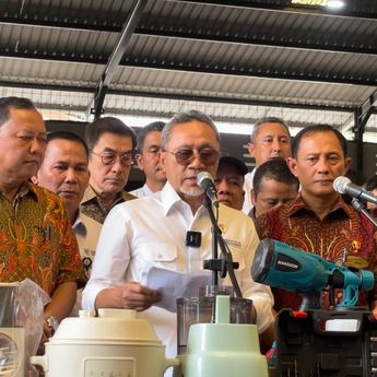 Satgas Temukan Barang Impor Ilegal di Jakut Senilai Rp40 Miliar, Zulhas Ungkap Modusnya