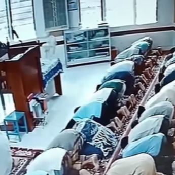 Jemaah Sholat Meninggal Dunia Saat Sujud di Lampung