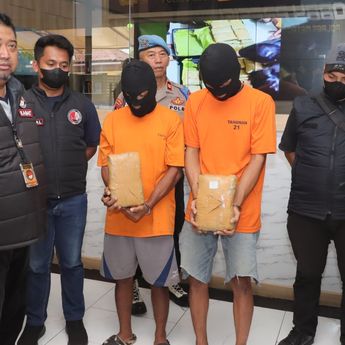 Ganja 77 Kg Gagal Edar di Jakarta, 2 Warga Ditangkap Depan Mal Summarecon