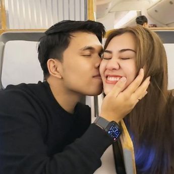 Thariq Halilintar Pamer Foto Mesra Bersama Aaliyah Massaid Bulan Madu ke Italia