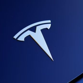 Tesla Terlibat Kecelakaan Fatal di Seattle Gunakan Mode 'Full Self-Driving'
