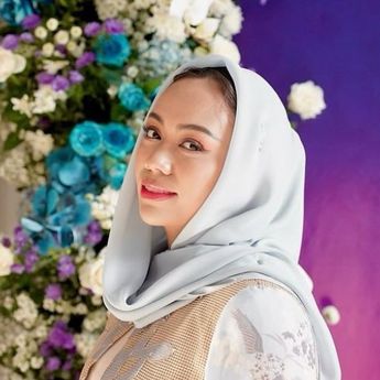 Sempat Heboh Bolos Rapat Paripurna, Zita Anjani Kini Ajarkan Ibu-ibu Pilates