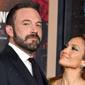 Jennifer Lopez Gugat Cerai Ben Affleck Setelah 2 Tahun Menikah