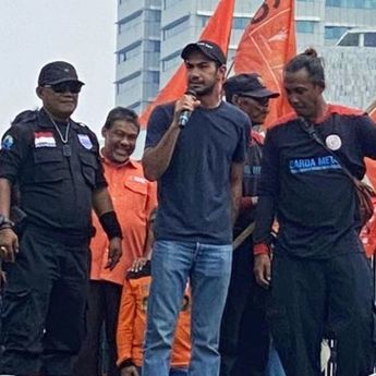 Ikut Demo di DPR, Reza Rahadian: Saya Gak Bisa Duduk Tenang di Rumah