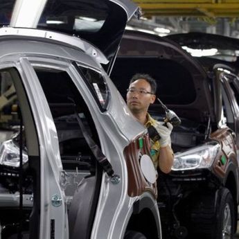 Produksi Mobil Turun 17,6 Persen pada Juli, Ini Sebabnya