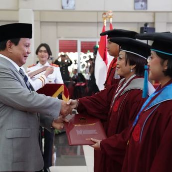 Prabowo Subianto Hadiri Wisuda Unhan, Bilang Soal Perkembanga Kualitas SDM