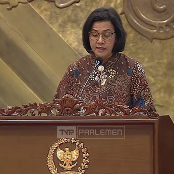 Sri Mulyani Ungkap Alasan Pemerintah Patok Rupiah Rp16.100 per Dolar AS di 2025