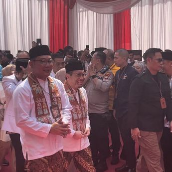 Ridwan Kamil dan Suswono Tiba di KPU Jakarta Untuk Daftar Pilgub