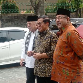 Momen Fauzi Bowo Sambut Pramono Anung dan Rano Karno di Museum MH Thamrin