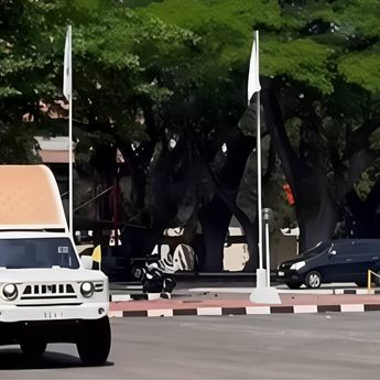 Ada Andil Prabowo di Balik Modifikasi Maung MV3 Buat Paus Fransiskus