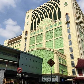 Uskup Rombongan Paus Fransiskus Keliru, Pasar Tanah Abang Dikira Masjid Istiqlal