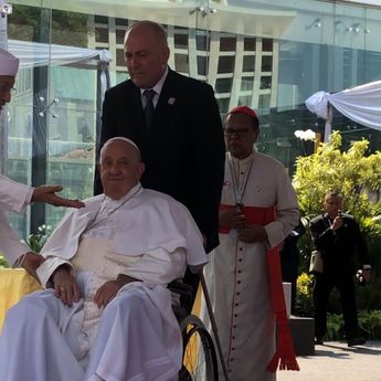 Imam Besar Istiqlal Ceritakan Hal Ini ke Paus Saat Kunjungan ke Istiqlal