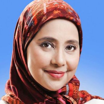 Ayu Azhari Bagikan Kabar Duka, Ibu Mertua Meninggal Dunia