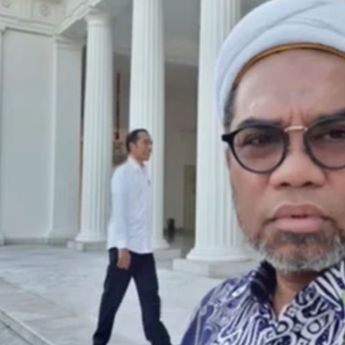 Ngabalin Sebut Komunikasi Jokowi dengan Allah Luar Biasa hingga Melebihi Ulama