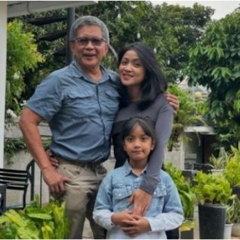 Salsabila Syaira Pamer Foto Mesra Bareng Rocky Gerung, Netizen: Kawal Sampe ke Pelaminan