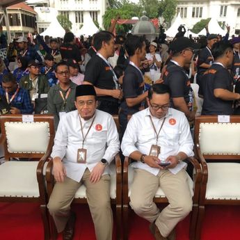 Kenapa Ridwan Kamil-Suswono Bisa Hadir di Pelantikan Pimpinan DPRD DKI?