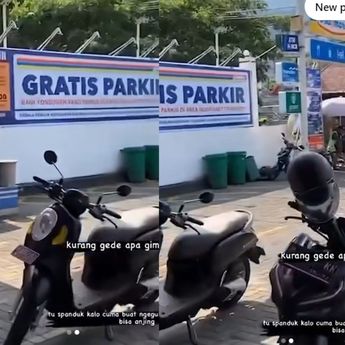 Sudah Dipasang Gratis Parkir Segede Gaban, Tukang Parkir Tetap Standby di Indomaret