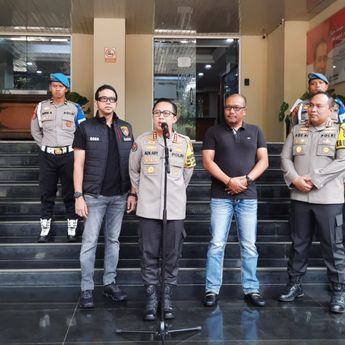 Polisi Sita Rekaman CCTV saat Pembubaran Diskusi Kemang yang Dihadiri Refly Harun