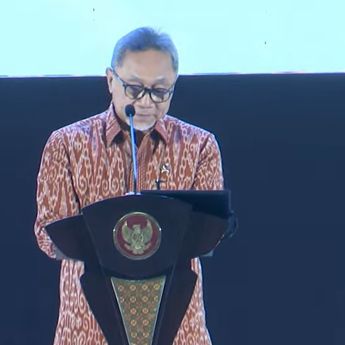 Di Depan Jokowi, Zulhas Sapa Anindya Bakrie Ketua Kadin: Sudah Akur Pak