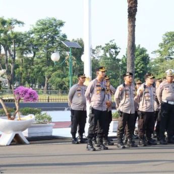 1.758 Personel Gabungan Dikerahkan untuk Amankan Aksi Massa di Depan Gedung DPR