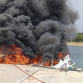 Cagub Maluku Utara Benny Laos Selamat Dalam Insiden Kapal Meledak dan Terbakar