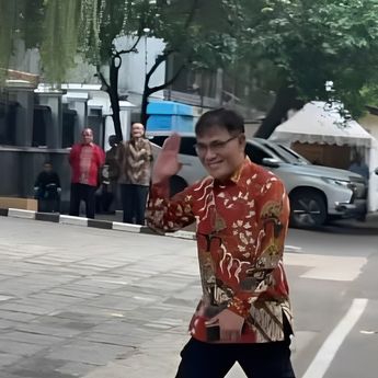 Budiman Sudjatmiko Sambangi Kediaman Prabowo