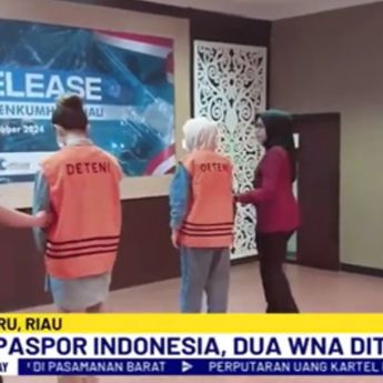 Penipuan Dua WNA Urus Paspor RI Terbongkar, Gelagapan Saat Dites Menyanyikan Lagu Indonesia Raya