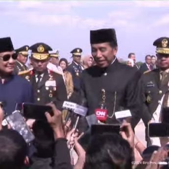 Jokowi ke Prabowo: Saya Serahkan Harapan 280 Juta Rakyat ke Pak Presiden