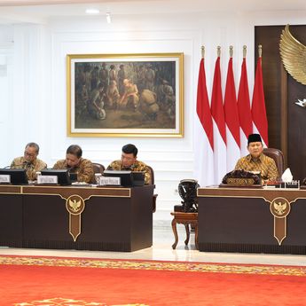 Prabowo ke Menteri: Copot Pejabat yang Tak Kerja Keras daripada Bikin Susah