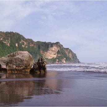 Kementerian PU: Pembangunan Tanggul Pantai Utara Jawa Dilakukan Bertahap