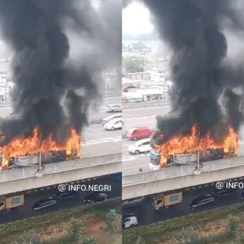 VIDEO: Penampakan Ganasnya Api Hanguskan Bus Rombongan Anak TK