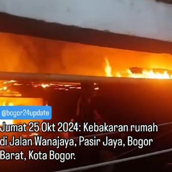 Kebakaran Landa Rumah di Wanajaya Bogor