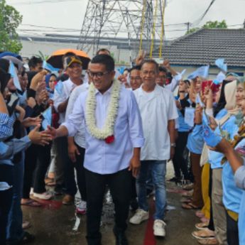 Mengintip Program Sekolah Gratis yang Digagas Andra Soni Bikin Buruh Memujinya