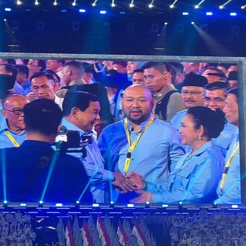 Prabowo Sapa Titiek Soeharto di GSN, Tepuk Tangan pun Bergemuruh