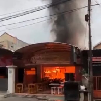 Nahas! Rumah Makan Gudla Gudang Lauk Malang Terbakar