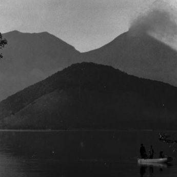 Mengenal Gunung Lewotobi, Erupsi Mautnya Mengguncang Flores