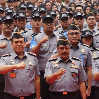 Kementerian Imipas Gelar Upacara Pengukuhan Imigrasi Pembina Desa