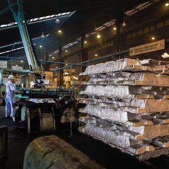 Kurangi Impor, MIND ID Siap Genjot Kapasitas Produksi Aluminium