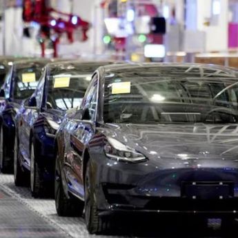 Tesla Alami Penurunan Penjualan Kendaraan Listrik di China pada Oktober