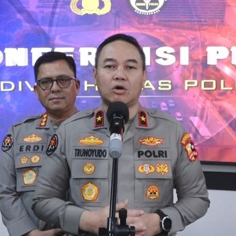 Kapolri Naikkan Pangkat Anumerta kepada 3 Polisi Gugur Ditembak Oknum TNI di Lampung