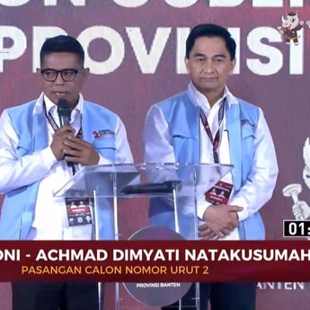 Kala Dimyati Pamer Jam di Debat Pilkada Banten