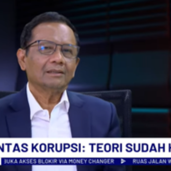 DonCast: Marak Pinjol dan Judol, Mahfud MD: Yang Membesarkan Itu Orang Dalam