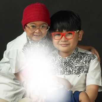 Paras Anak Daus Mini Jadi Sorotan, Tampan Mirip Artis Korea!