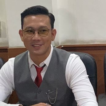 Denny Sumargo Sowan ke Kantor BPP KKS Usai Dipolisikan Suku Bugis-Makassar