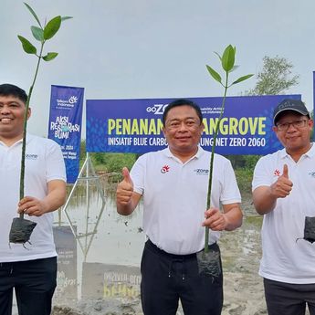 Telkom Tanam 18 Ribu Mangrove, Dukung Kampanye Go Zero% untuk Lingkungan Berkelanjutan