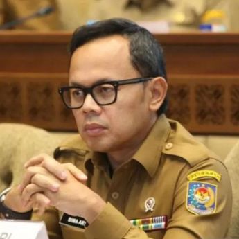 Wamendagri Sebut Ambang Batas Pilkada Perlu Dikaji Ulang