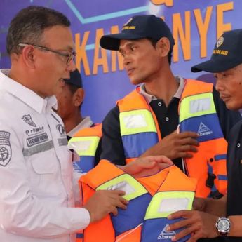 Kemenhub Salurkan E-Pas Kecil untuk Tingkatkan Keselamatan Nelayan